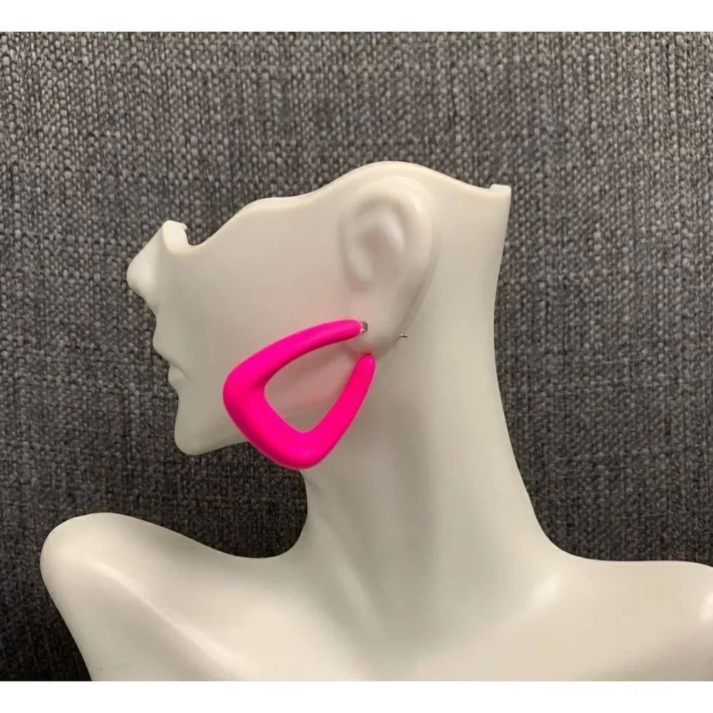 Heart Shaped Hoops - Picture 1 of 2